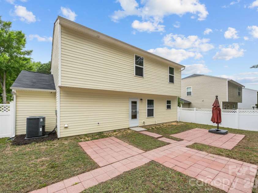 2010 Park Drive, Lancaster, SC 29720.  MLS# CAR4375154, YatesRealty ID 17916. Backyard with Grill Patio