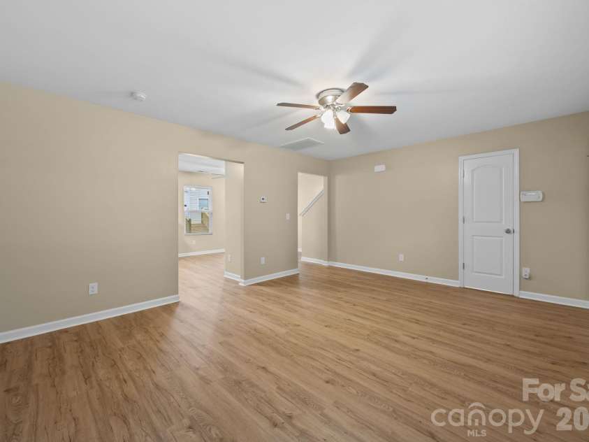 2010 Park Drive, Lancaster, SC 29720.  MLS# CAR4375154, YatesRealty ID 17916. Living Room