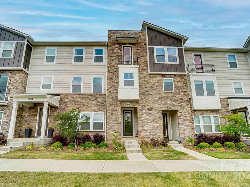 2533 Ensemble Court, Charlotte, NC 28262.  MLS# CAR4246571, YatesRealty ID 17916. 