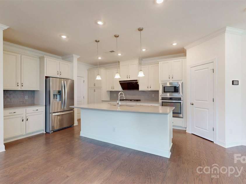 14506 Knowledge Circle, Charlotte, NC 28277.  MLS# CAR4255261, YatesRealty ID 17917. 