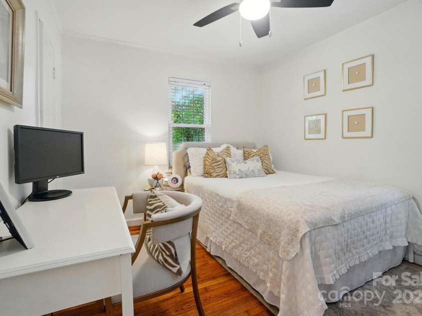 4647 General Pershing Drive, Charlotte, NC 28209.  MLS# CAR4255851, YatesRealty ID 17918. 