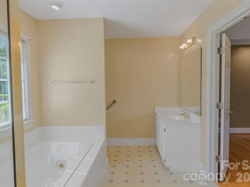 101 Brightland Run, Monroe, NC 28110.  MLS# CAR4370160, YatesRealty ID 17919. 