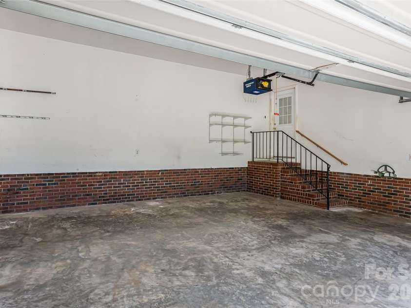 101 Brightland Run, Monroe, NC 28110.  MLS# CAR4370160, YatesRealty ID 17919. 