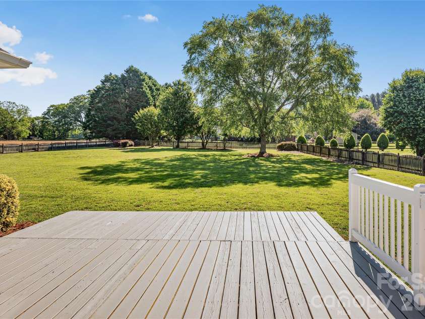 101 Brightland Run, Monroe, NC 28110.  MLS# CAR4370160, YatesRealty ID 17919. 