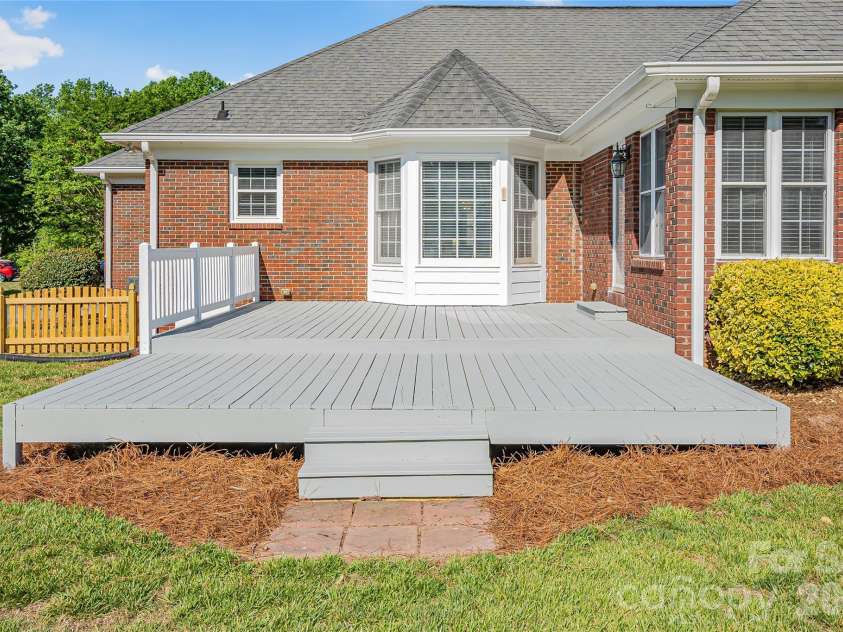 101 Brightland Run, Monroe, NC 28110.  MLS# CAR4370160, YatesRealty ID 17919. 