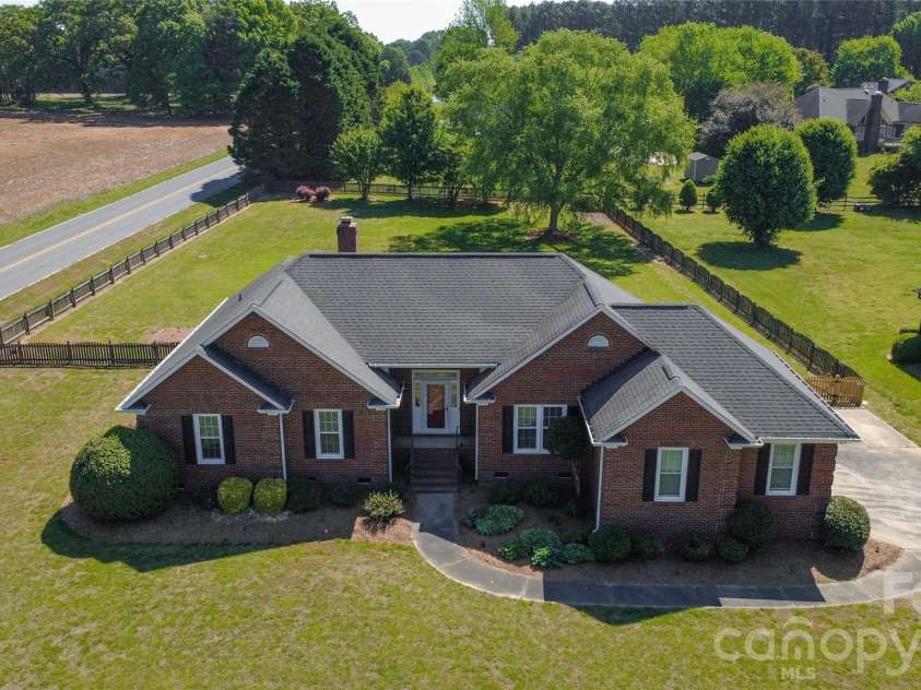 101 Brightland Run, Monroe, NC 28110.  MLS# CAR4370160, YatesRealty ID 17919. 