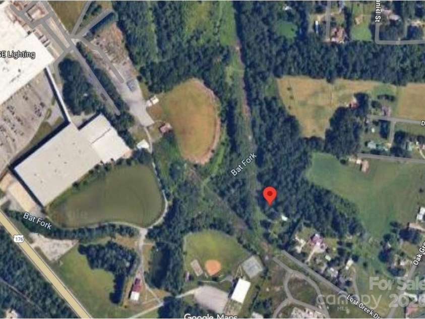 160 Lost Creek Drive, Flat Rock, NC 28731.  MLS# CAR4304695, YatesRealty ID 1792. R1 Zoning for your 