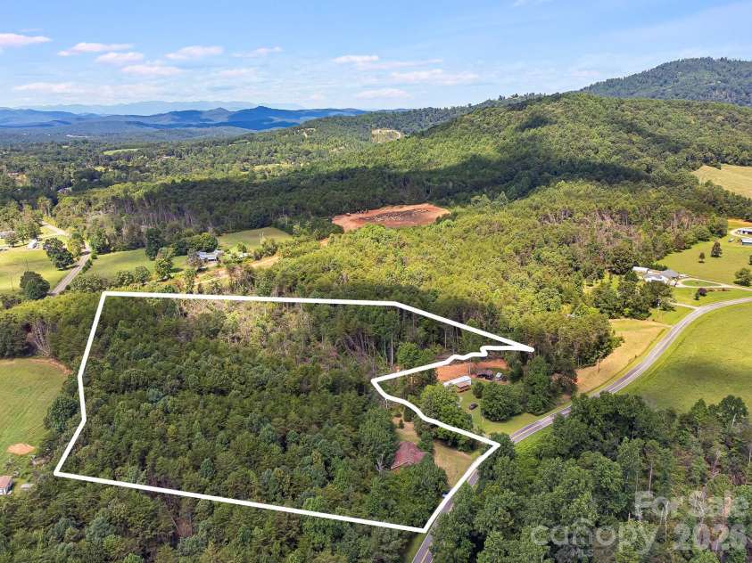 211 Luckadoo Road, Bostic, NC 28018.  MLS# CAR4318680, YatesRealty ID 1792. 