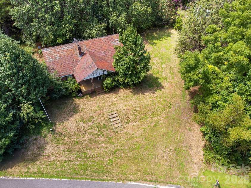 211 Luckadoo Road, Bostic, NC 28018.  MLS# CAR4318680, YatesRealty ID 1792. 