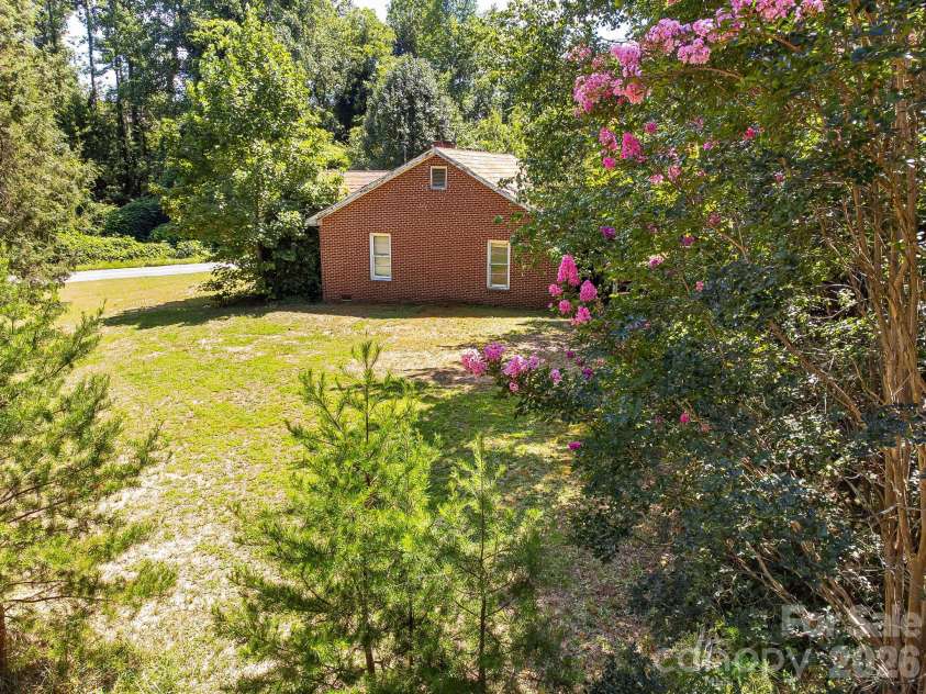 211 Luckadoo Road, Bostic, NC 28018.  MLS# CAR4318680, YatesRealty ID 1792. 