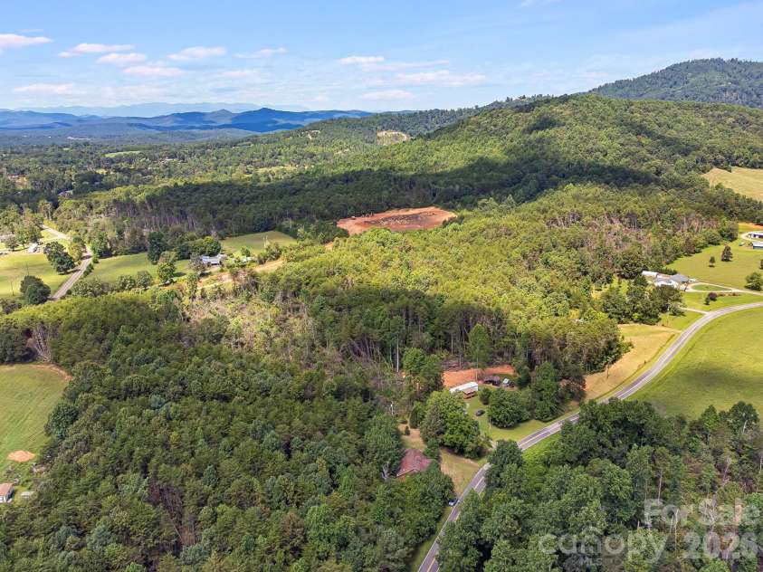 211 Luckadoo Road, Bostic, NC 28018.  MLS# CAR4318680, YatesRealty ID 1792. 