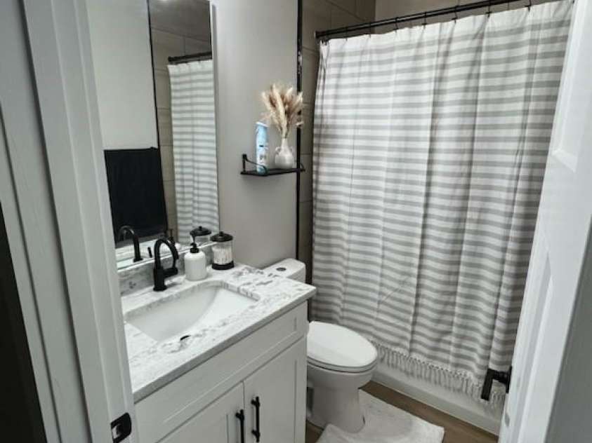4050 Fairview Lane, Maiden, NC 28650.  MLS# CAR4183482, YatesRealty ID 1792. 