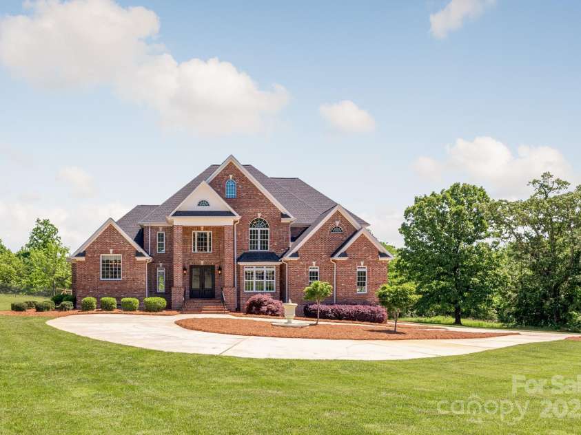 534 Ingleside Farm Road, Iron Station, NC 28080.  MLS# CAR4258669, YatesRealty ID 17920. 