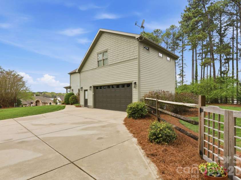 151 Yellow Jacket Circle, Mooresville, NC 28117.  MLS# CAR4364458, YatesRealty ID 17921. 