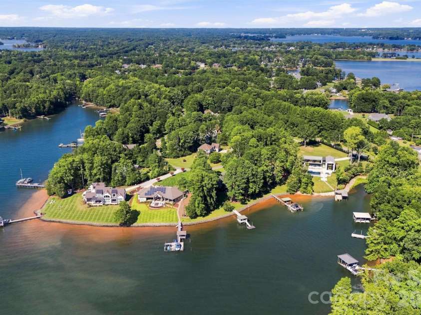 151 Yellow Jacket Circle, Mooresville, NC 28117.  MLS# CAR4364458, YatesRealty ID 17921. 