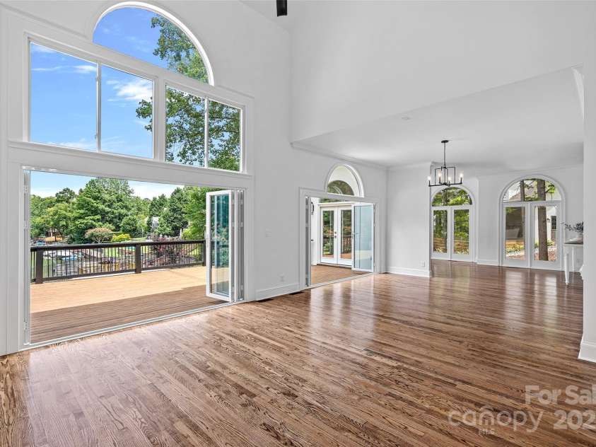 21404 Blakely Shores Drive, Cornelius, NC 28031.  MLS# CAR4287457, YatesRealty ID 17922. 
