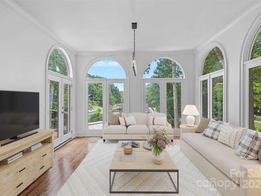 21404 Blakely Shores Drive, Cornelius, NC 28031.  MLS# CAR4287457, YatesRealty ID 17922. 