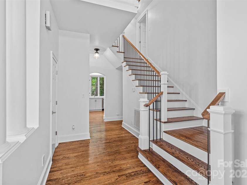 21404 Blakely Shores Drive, Cornelius, NC 28031.  MLS# CAR4287457, YatesRealty ID 17922. 