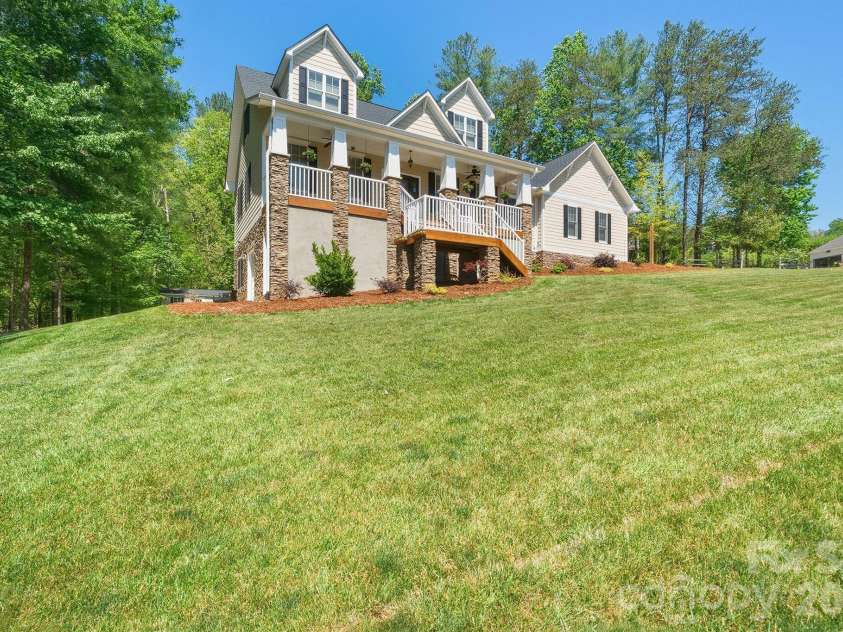 321 Winding Creek Drive, Morganton, NC 28655.  MLS# CAR4361242, YatesRealty ID 17922. 