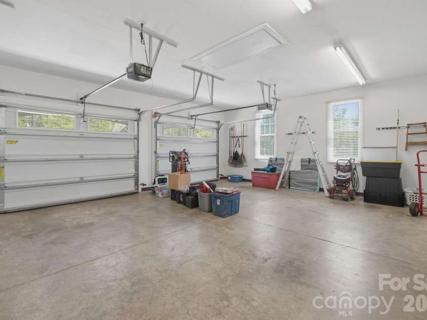 321 Winding Creek Drive, Morganton, NC 28655.  MLS# CAR4361242, YatesRealty ID 17922. Garage