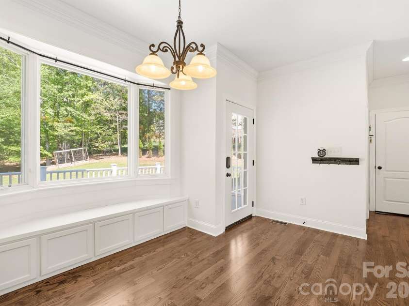 321 Winding Creek Drive, Morganton, NC 28655.  MLS# CAR4361242, YatesRealty ID 17922. Kitchen area bay window