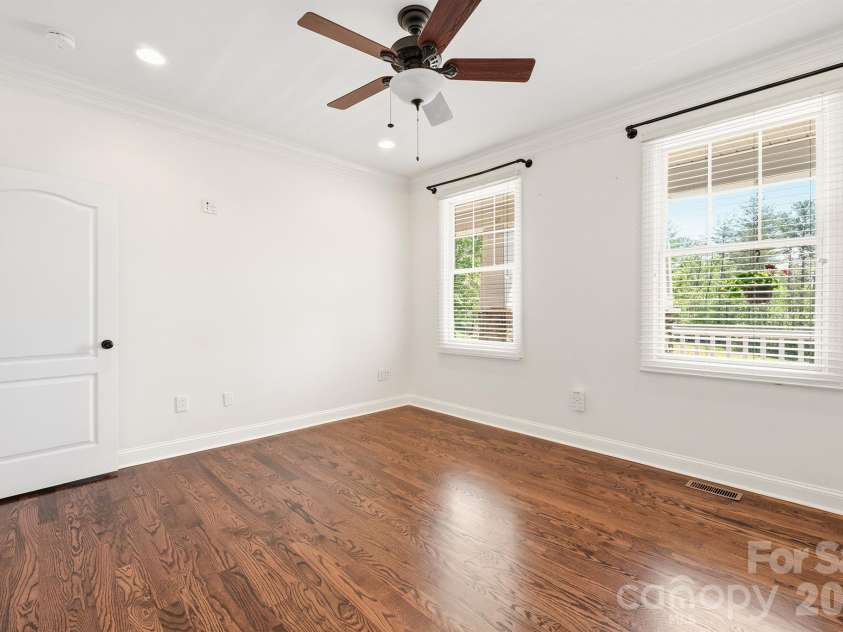 321 Winding Creek Drive, Morganton, NC 28655.  MLS# CAR4361242, YatesRealty ID 17922. Primary bedroom main level