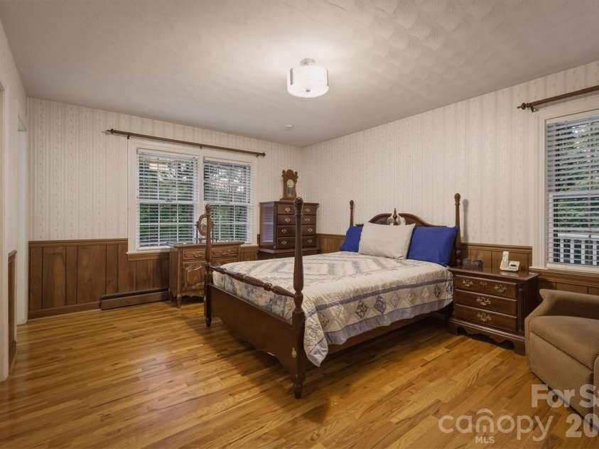 118 Maehill Place, Lenoir, NC 28645.  MLS# CAR4366024, YatesRealty ID 17923. 