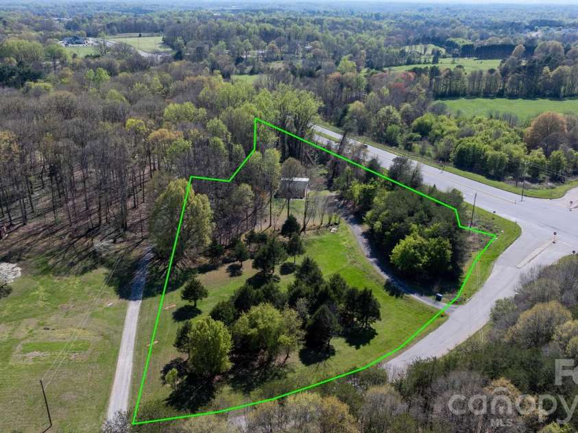 1859 Mcree Road, Newton, NC 28658.  MLS# CAR4361810, YatesRealty ID 17924. 