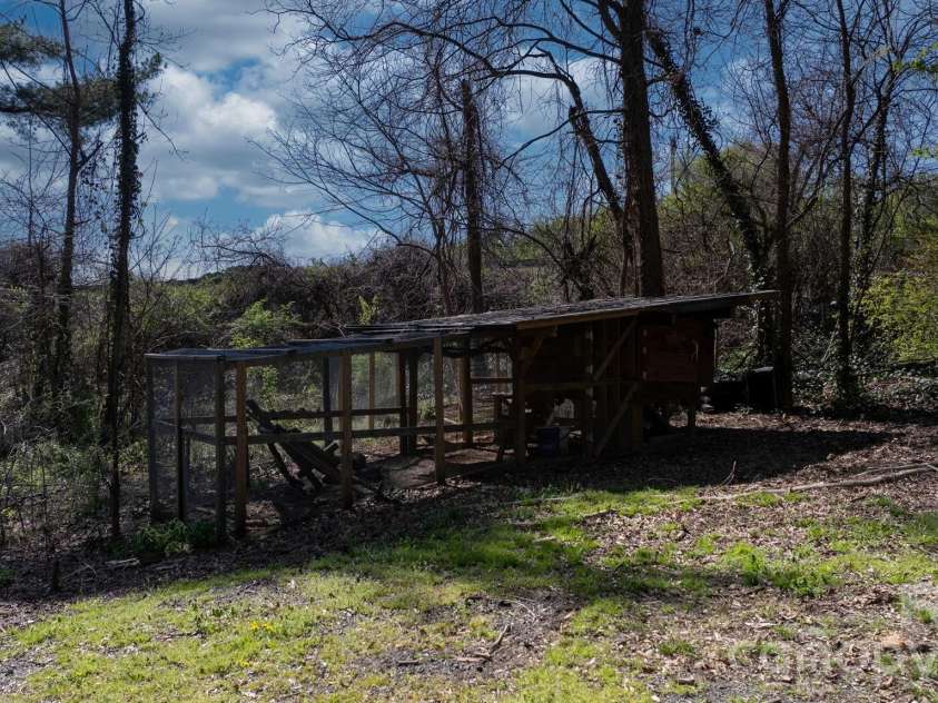 1859 Mcree Road, Newton, NC 28658.  MLS# CAR4361810, YatesRealty ID 17924. 