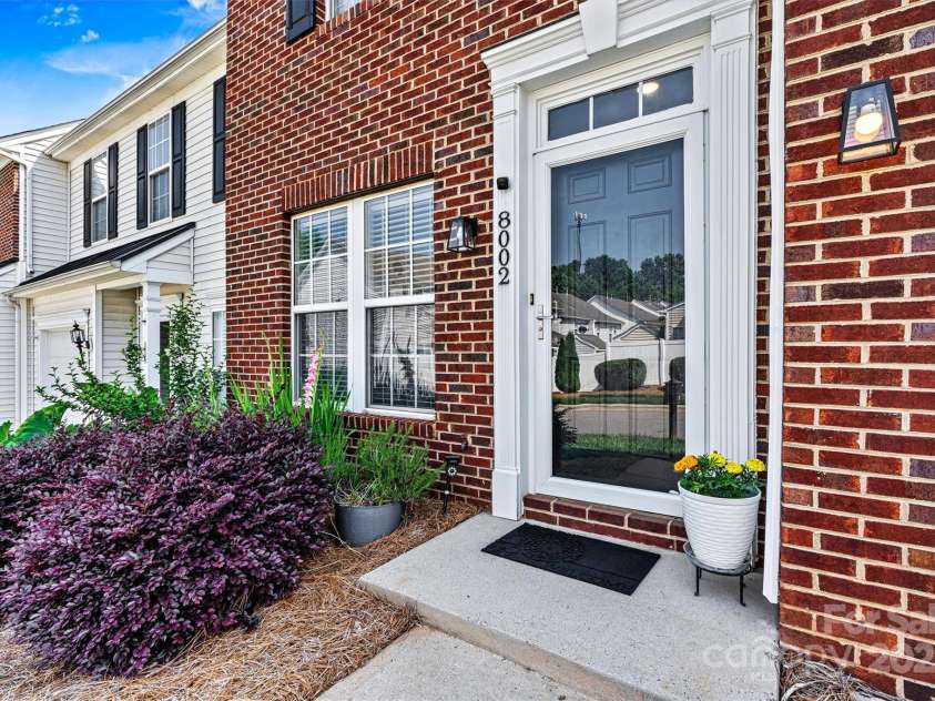 8002 Mariners Pointe Circle, Denver, NC 28037.  MLS# CAR4267345, YatesRealty ID 17926. 