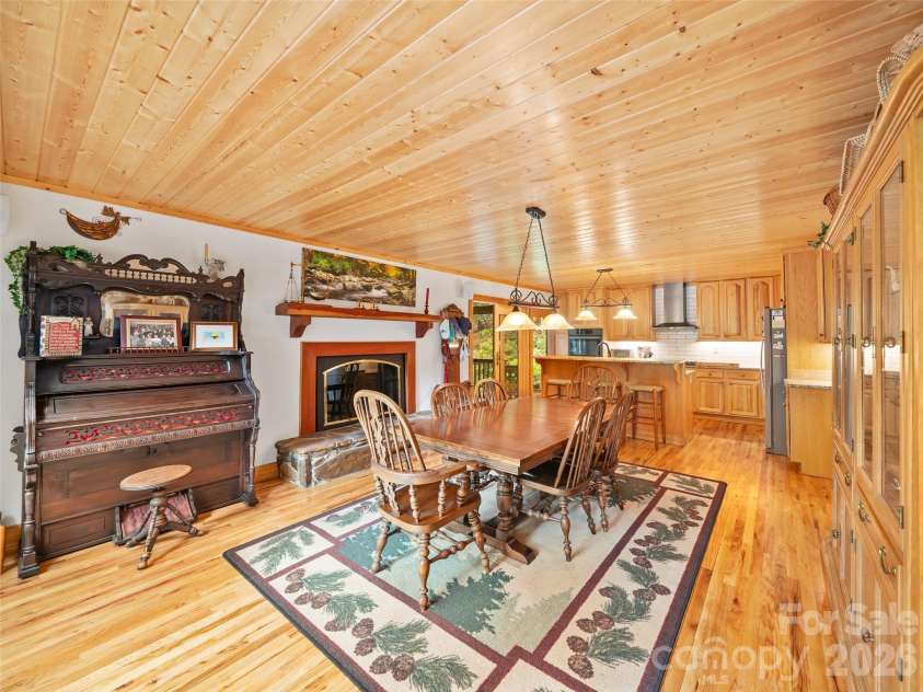 86 Laurel Drive, Burnsville, NC 28714.  MLS# CAR4253522, YatesRealty ID 17927. Dining area off Kichen