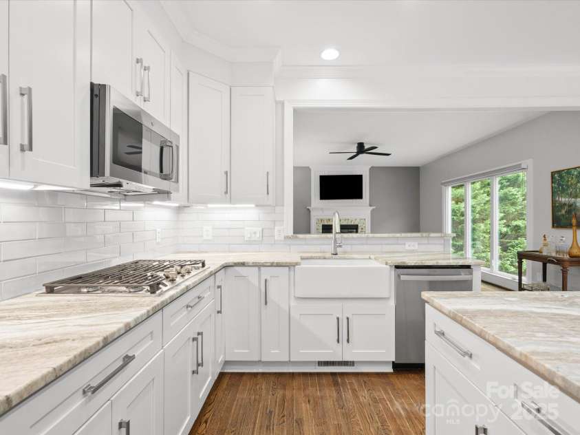 2821 Providence Spring Lane, Charlotte, NC 28270.  MLS# CAR4264457, YatesRealty ID 17928. 