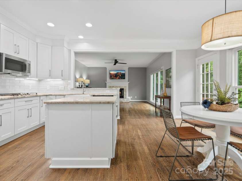 2821 Providence Spring Lane, Charlotte, NC 28270.  MLS# CAR4264457, YatesRealty ID 17928. 