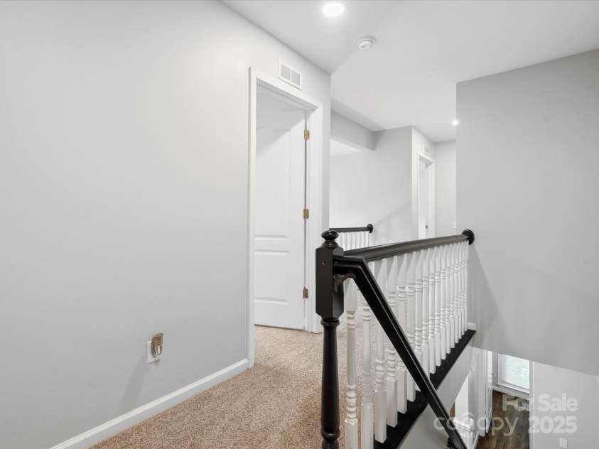 2821 Providence Spring Lane, Charlotte, NC 28270.  MLS# CAR4264457, YatesRealty ID 17928. 