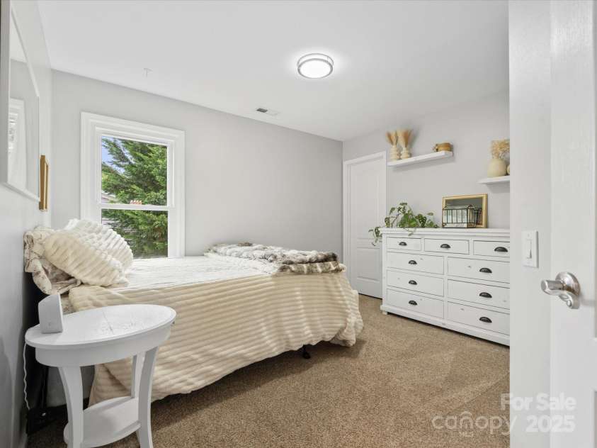 2821 Providence Spring Lane, Charlotte, NC 28270.  MLS# CAR4264457, YatesRealty ID 17928. 