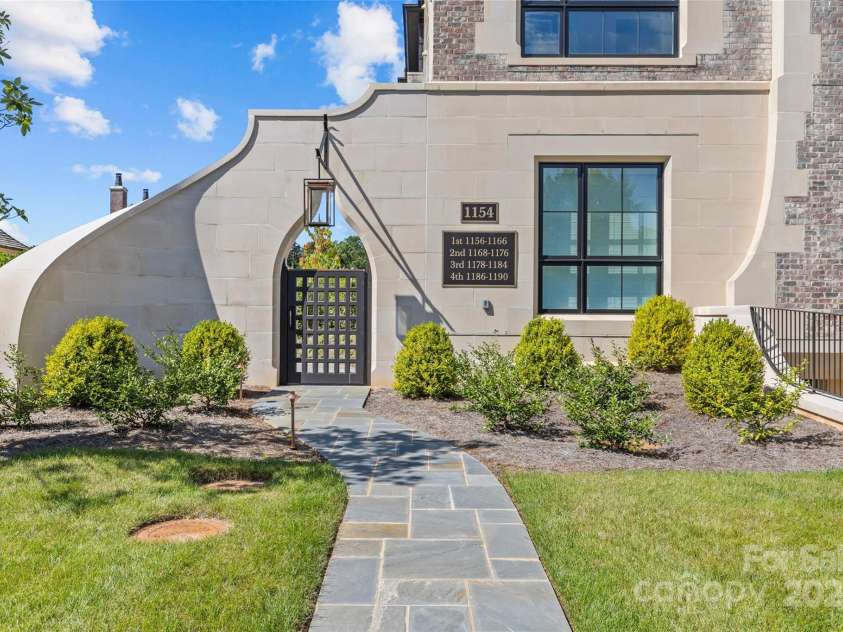 1172 Queens Road, Charlotte, NC 28207.  MLS# CAR4296406, YatesRealty ID 1793. 