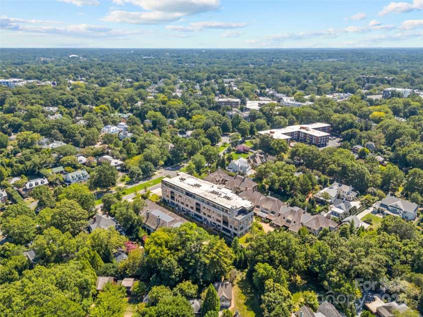 1172 Queens Road, Charlotte, NC 28207.  MLS# CAR4296406, YatesRealty ID 1793. 