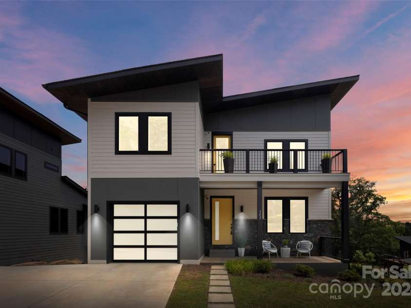 303 Iron Ridge Loop, Asheville, NC 28806.  MLS# CAR4151239, YatesRealty ID 1793. 