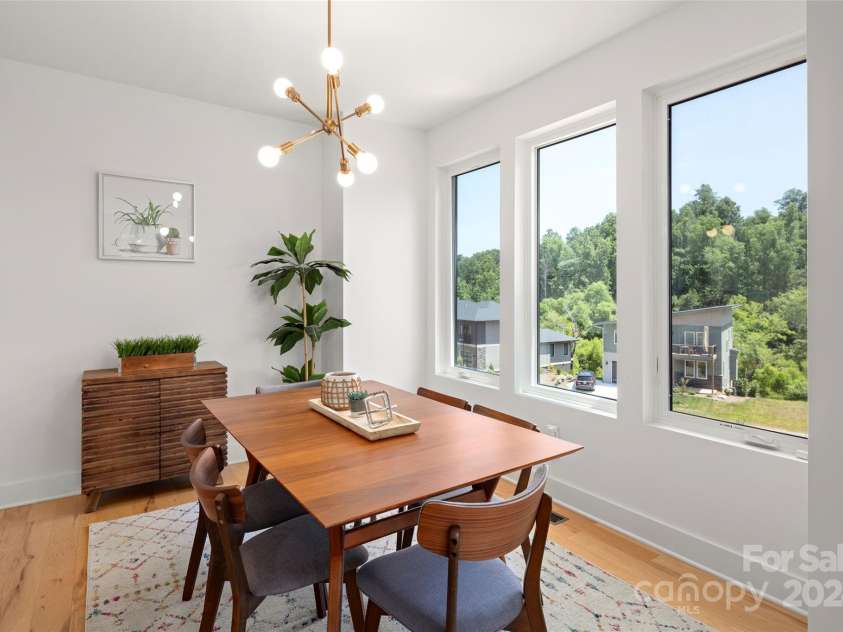 303 Iron Ridge Loop, Asheville, NC 28806.  MLS# CAR4151239, YatesRealty ID 1793. Dining