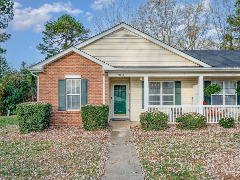 9734 Kennerly Cove Court, Charlotte, NC 28269.  MLS# CAR4326405, YatesRealty ID 1793. 