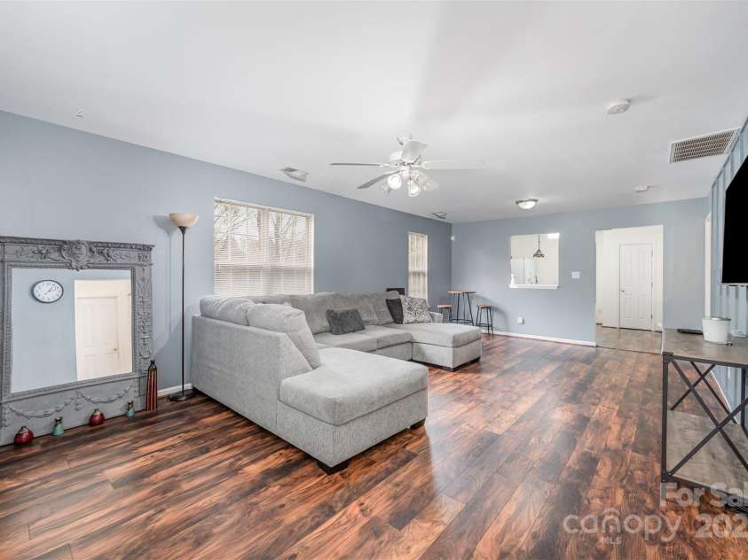 9734 Kennerly Cove Court, Charlotte, NC 28269.  MLS# CAR4326405, YatesRealty ID 1793. 