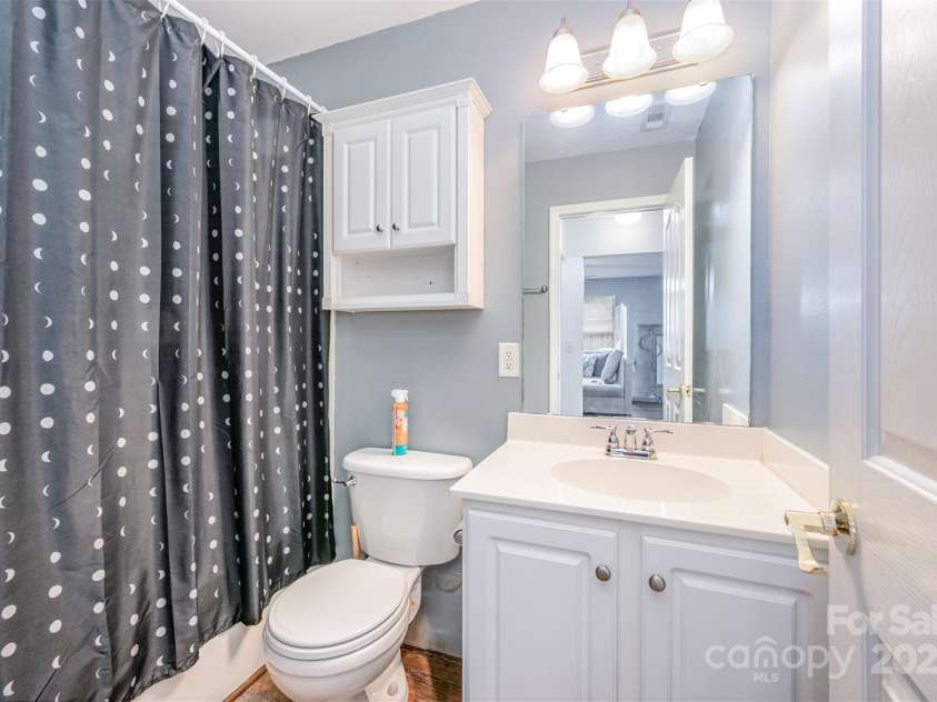 9734 Kennerly Cove Court, Charlotte, NC 28269.  MLS# CAR4326405, YatesRealty ID 1793. 