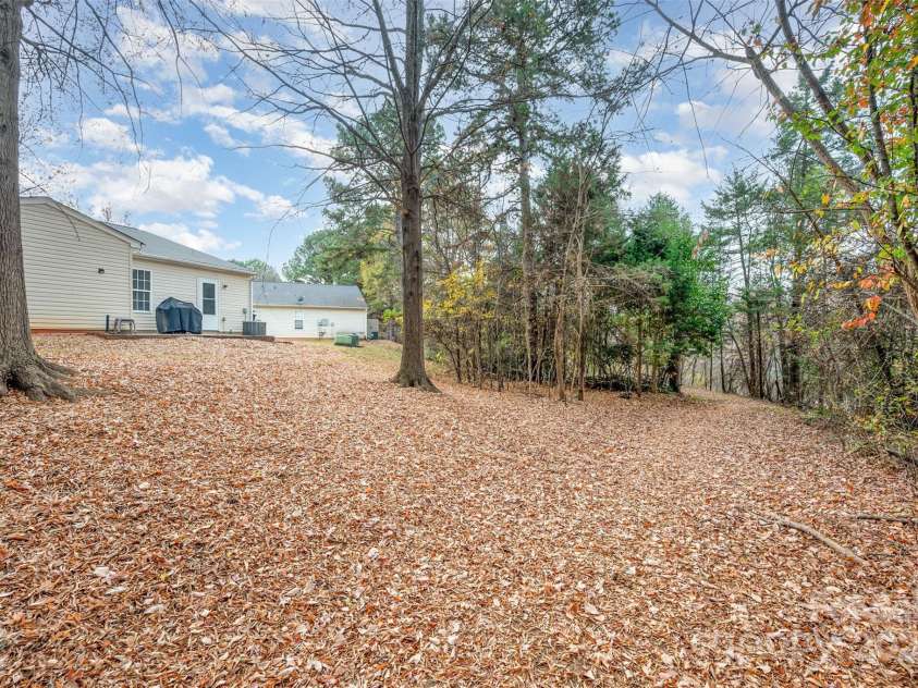 9734 Kennerly Cove Court, Charlotte, NC 28269.  MLS# CAR4326405, YatesRealty ID 1793. 