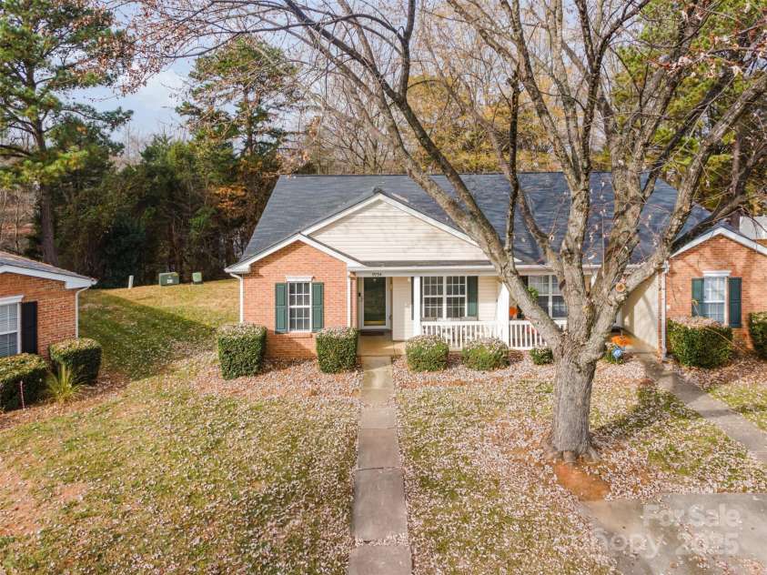 9734 Kennerly Cove Court, Charlotte, NC 28269.  MLS# CAR4326405, YatesRealty ID 1793. 
