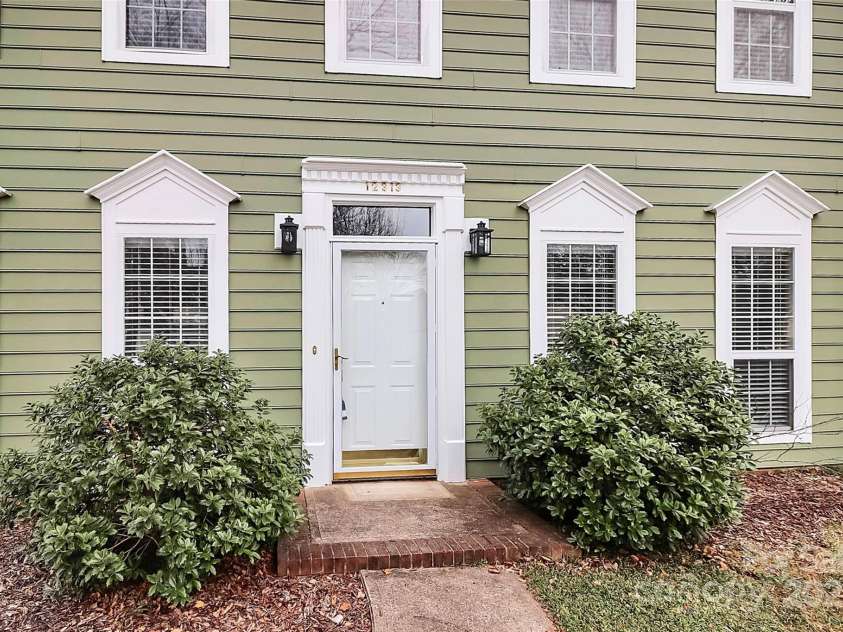 12313 Landing Green Drive, Charlotte, NC 28277.  MLS# CAR4331848, YatesRealty ID 17932. 