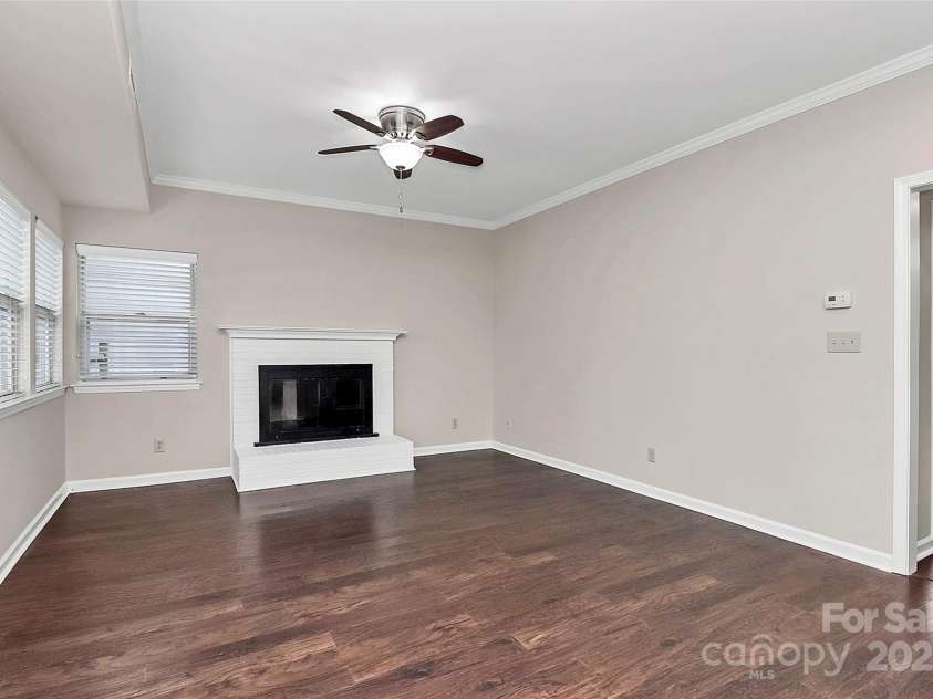 12313 Landing Green Drive, Charlotte, NC 28277.  MLS# CAR4331848, YatesRealty ID 17932. 