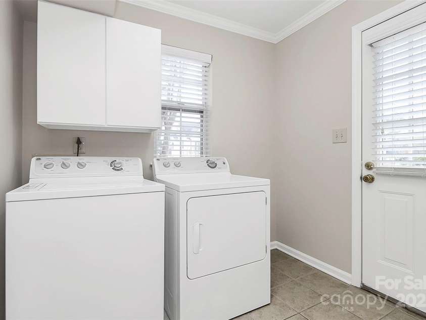 12313 Landing Green Drive, Charlotte, NC 28277.  MLS# CAR4331848, YatesRealty ID 17932. 