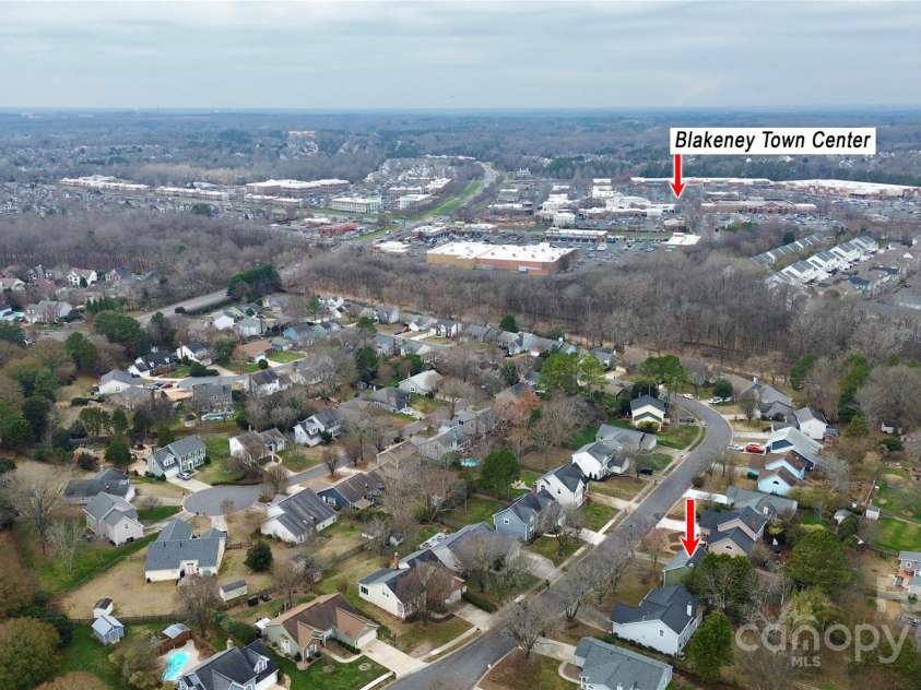 12313 Landing Green Drive, Charlotte, NC 28277.  MLS# CAR4331848, YatesRealty ID 17932. 