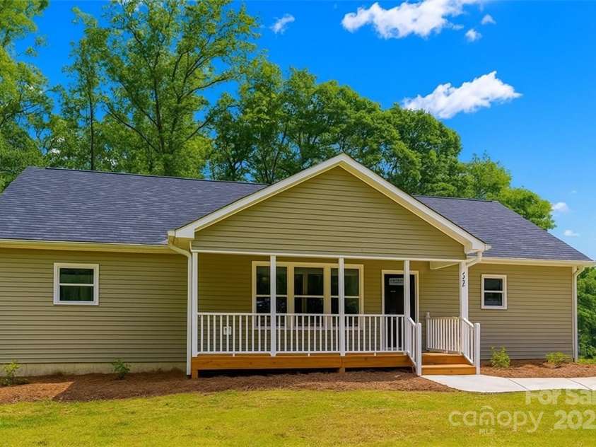 206 Fairway Drive, Rutherfordton, NC 28139.  MLS# CAR4192122, YatesRealty ID 17933. 