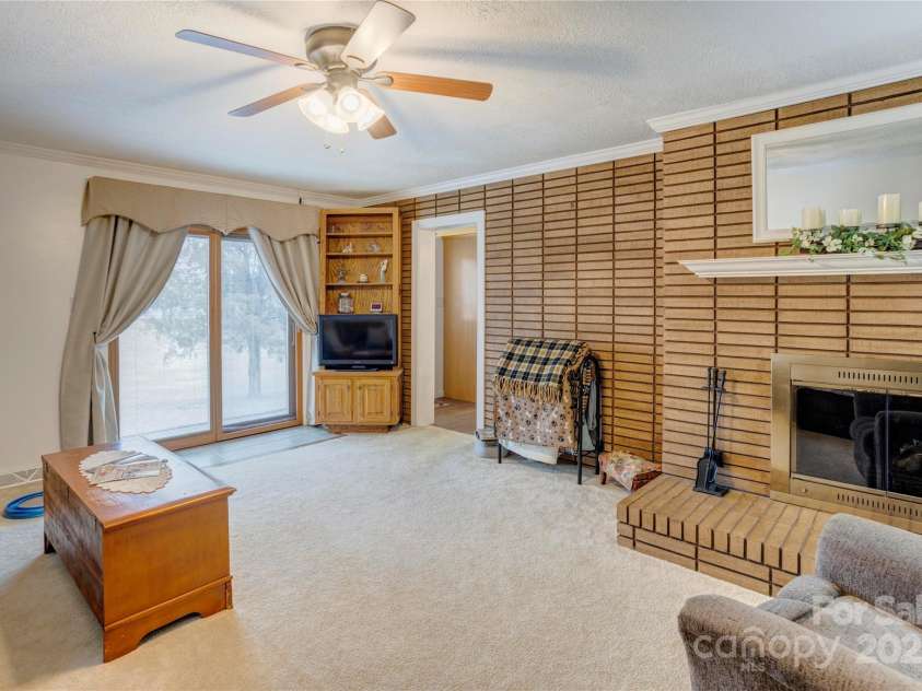 2004 Grandhaven Drive, Concord, NC 28027.  MLS# CAR4220214, YatesRealty ID 17934. 